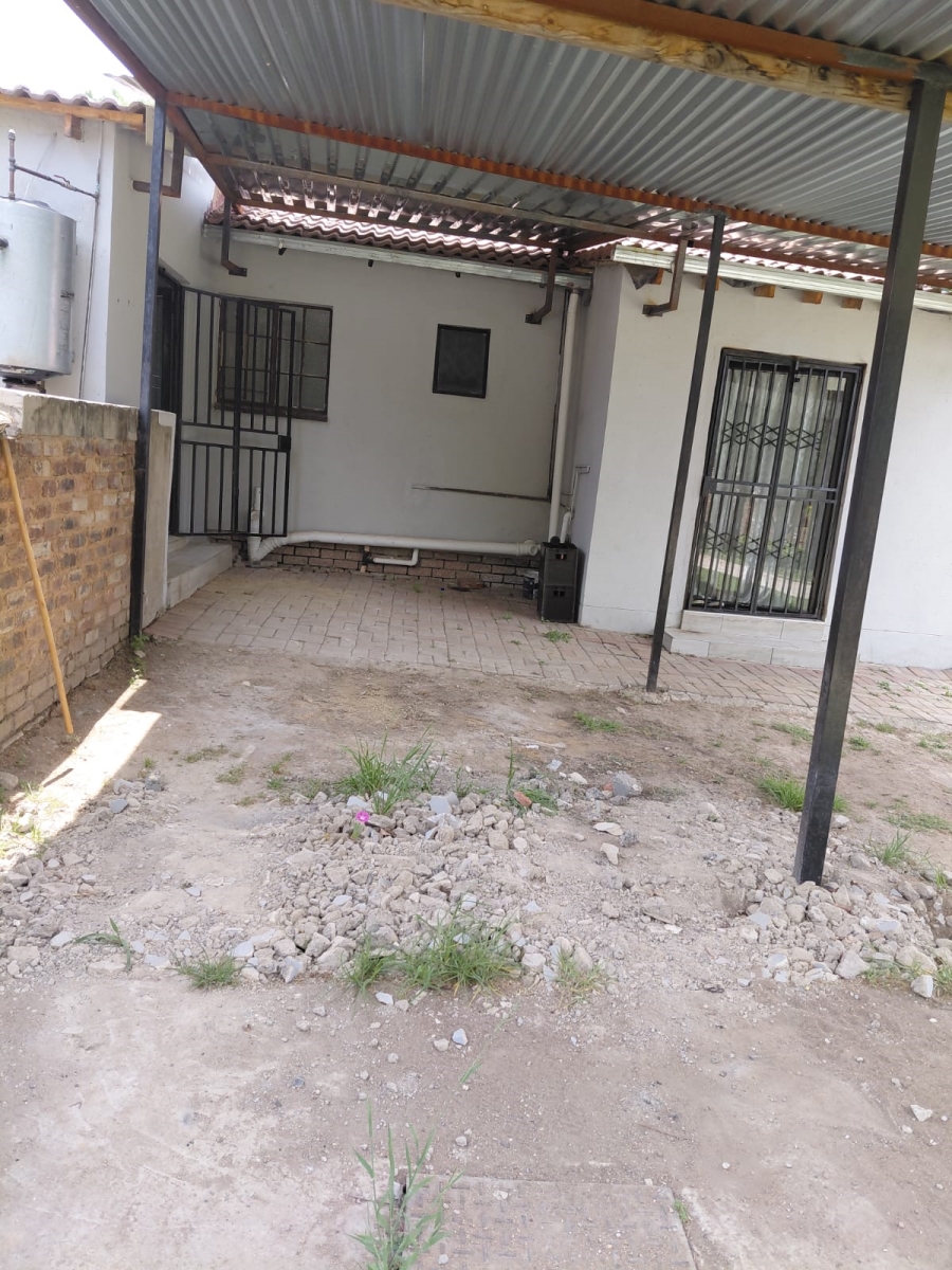 To Let 1 Bedroom Property for Rent in President Park Gauteng