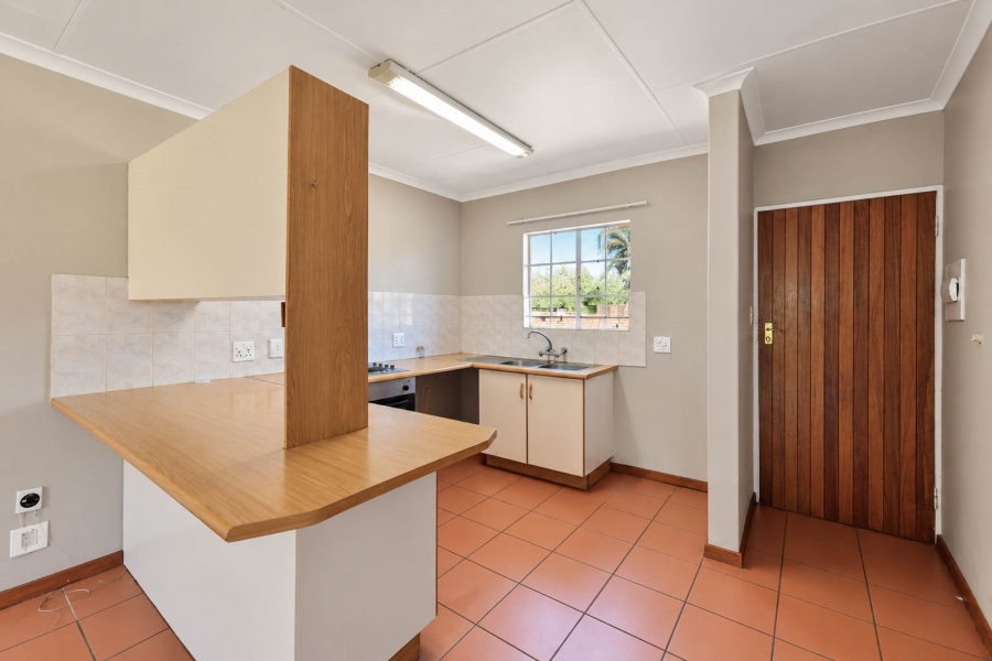 2 Bedroom Property for Sale in La Montagne Gauteng