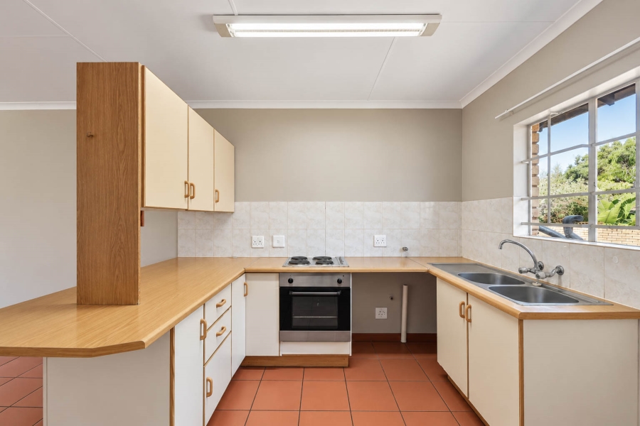 2 Bedroom Property for Sale in La Montagne Gauteng