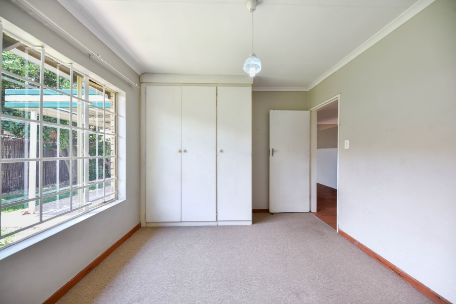 2 Bedroom Property for Sale in La Montagne Gauteng