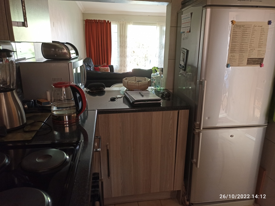 To Let 2 Bedroom Property for Rent in Northwold Gauteng