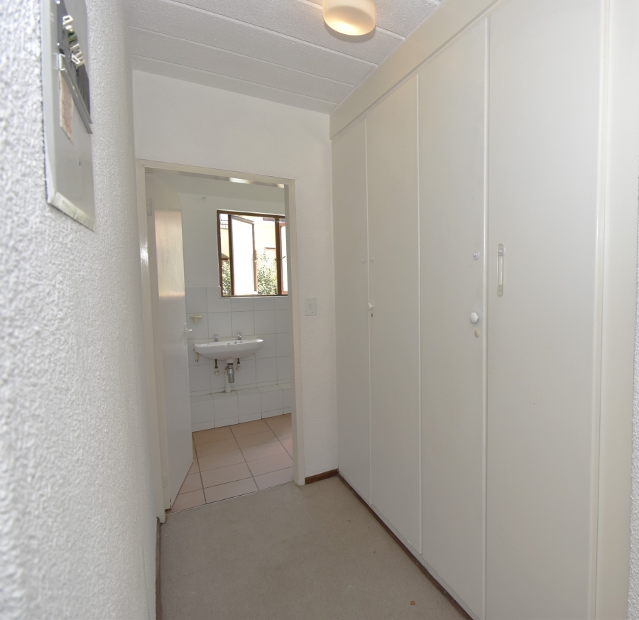 To Let 1 Bedroom Property for Rent in Northgate Gauteng