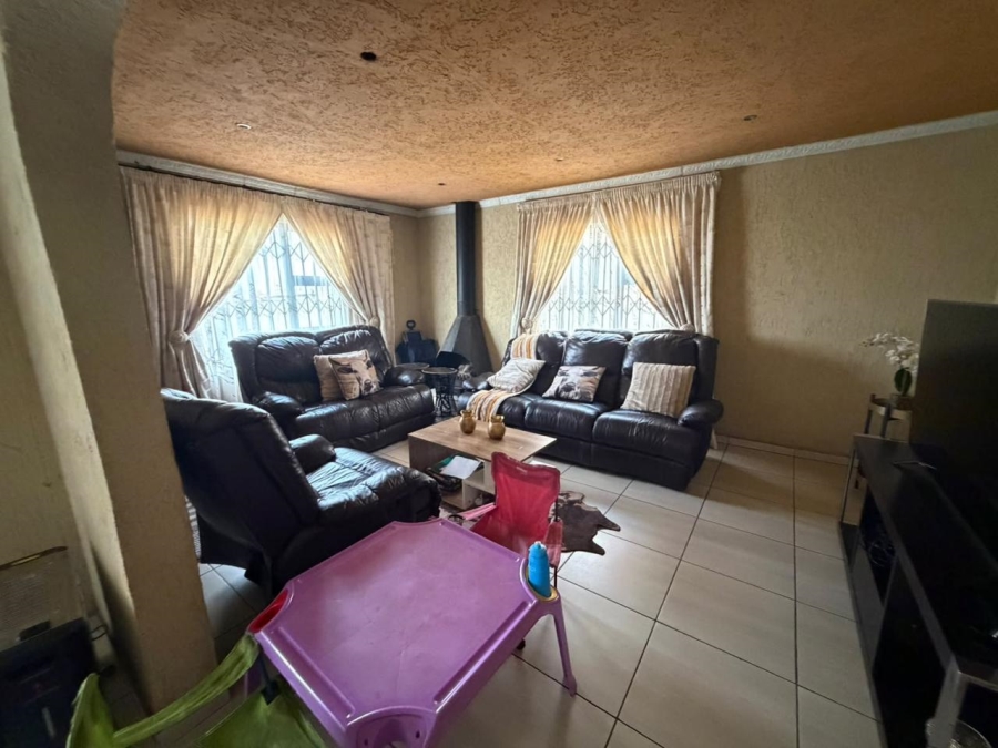 3 Bedroom Property for Sale in Vosloorus Ext 2 Gauteng
