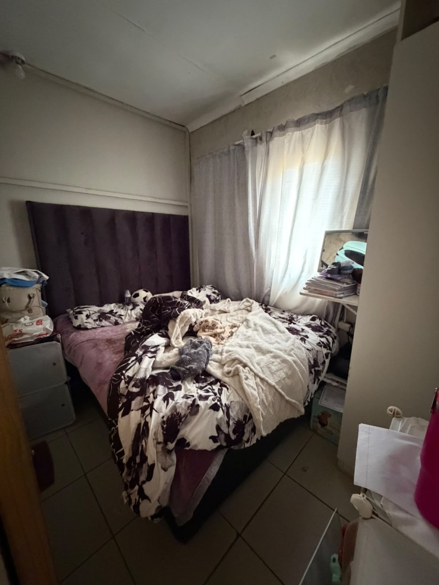 4 Bedroom Property for Sale in Etwatwa Gauteng