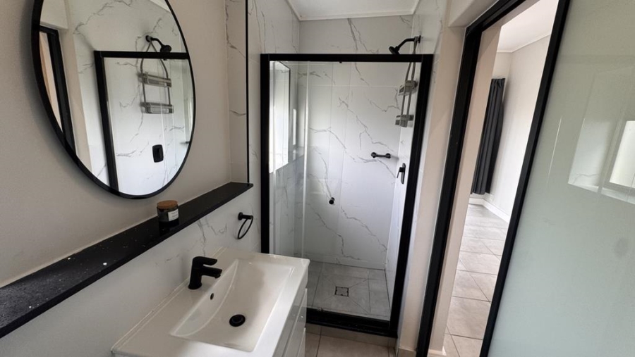 To Let 2 Bedroom Property for Rent in Waterfall Gauteng
