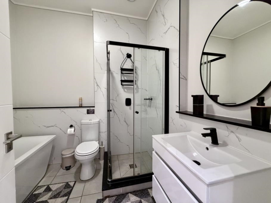To Let 2 Bedroom Property for Rent in Waterfall Gauteng