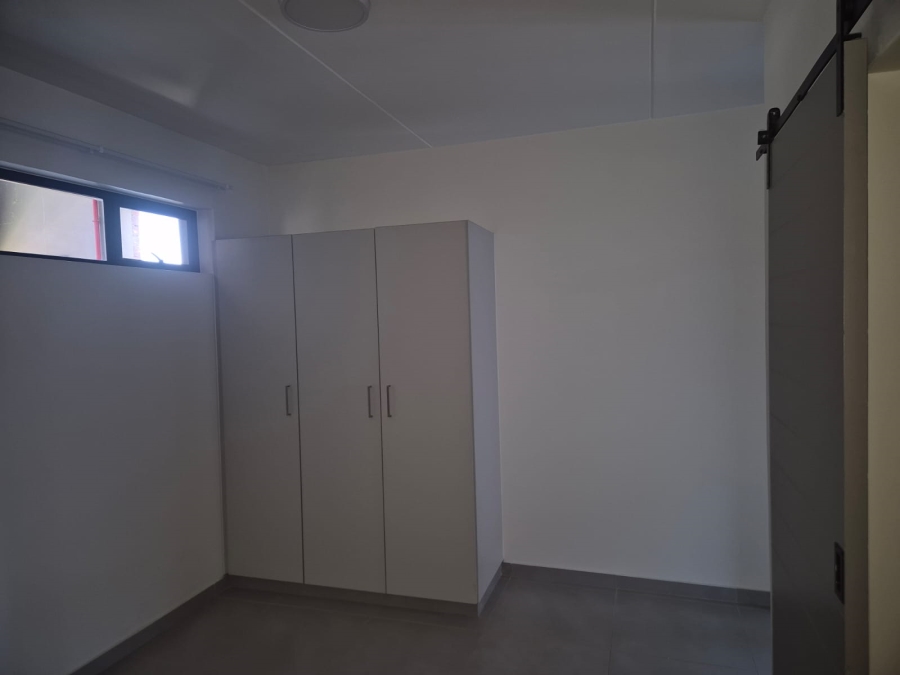 To Let 2 Bedroom Property for Rent in Vorna Valley Gauteng