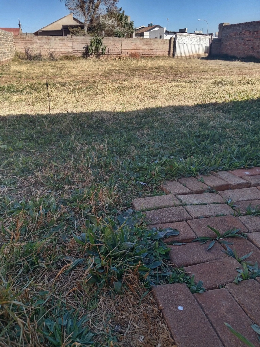 2 Bedroom Property for Sale in Lawley Gauteng