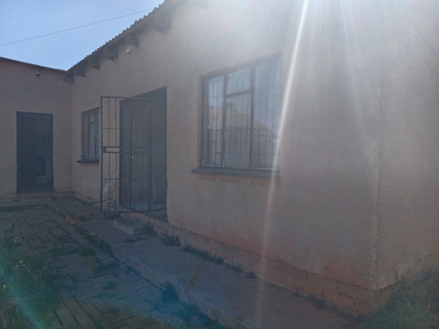 2 Bedroom Property for Sale in Lawley Gauteng