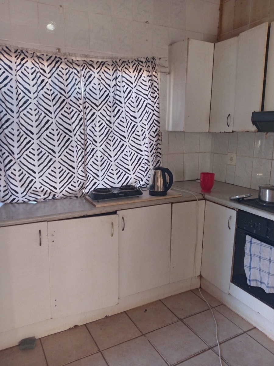 2 Bedroom Property for Sale in Lawley Gauteng