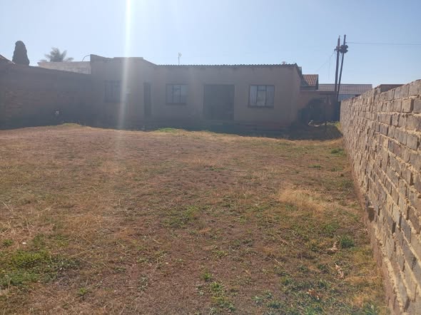 2 Bedroom Property for Sale in Lawley Gauteng