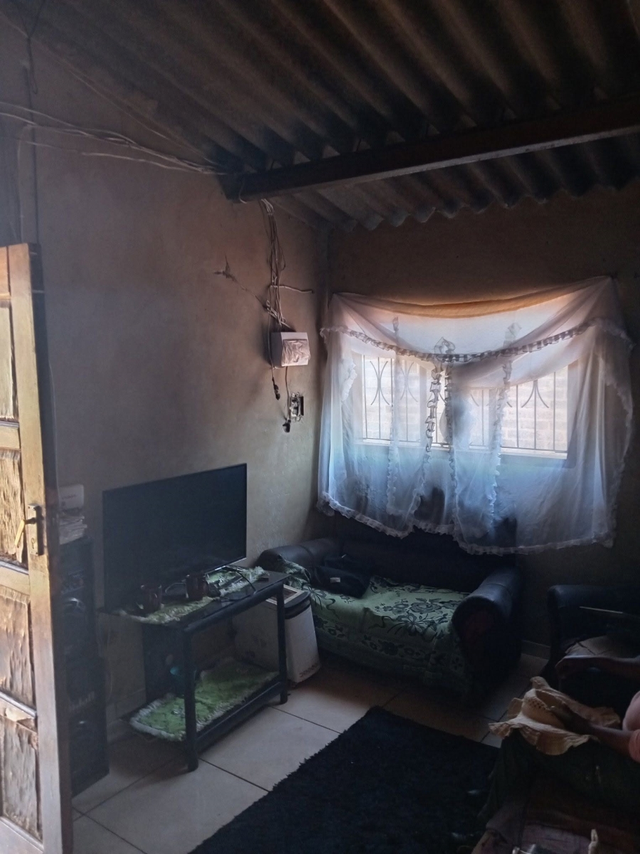 1 Bedroom Property for Sale in Lakeside Estates Gauteng