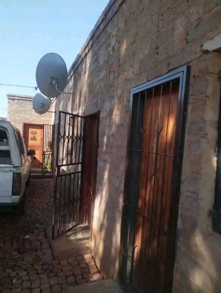 8 Bedroom Property for Sale in Stretford Gauteng
