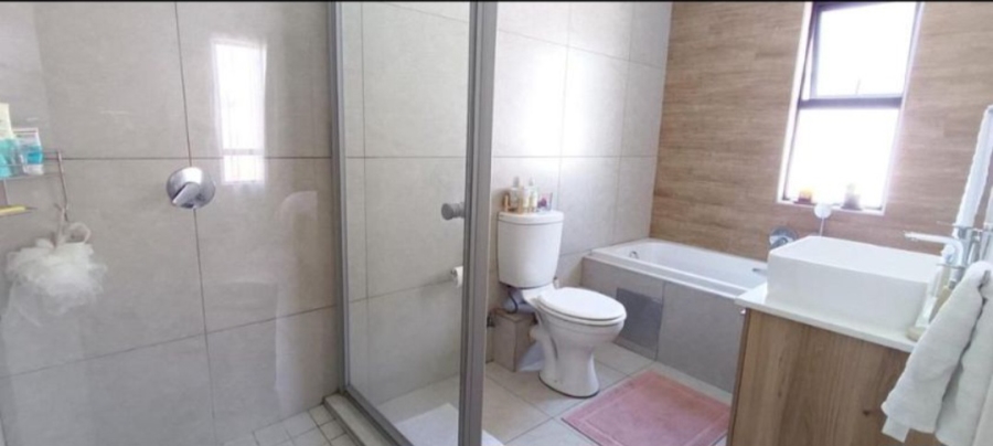 1 Bedroom Property for Sale in Modderfontein Gauteng