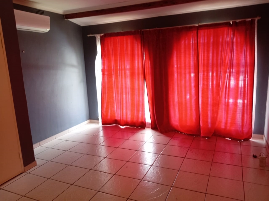 3 Bedroom Property for Sale in Vanderbijlpark SE 2 Gauteng
