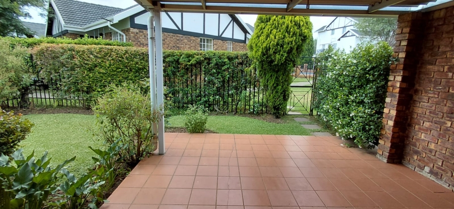 2 Bedroom Property for Sale in Beyers Park Gauteng