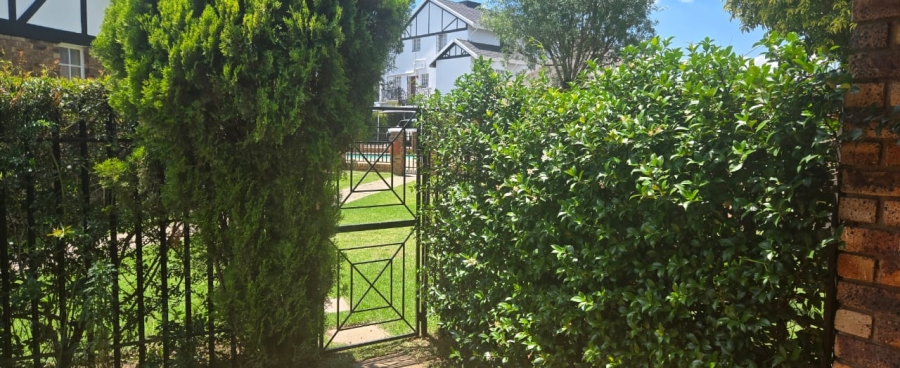 2 Bedroom Property for Sale in Beyers Park Gauteng