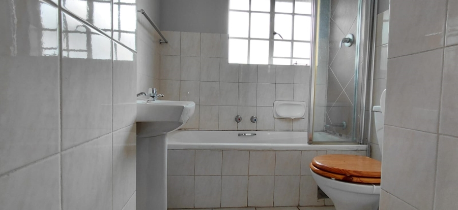 2 Bedroom Property for Sale in Beyers Park Gauteng
