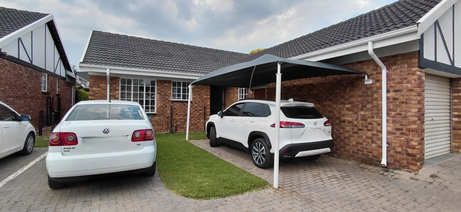 2 Bedroom Property for Sale in Beyers Park Gauteng
