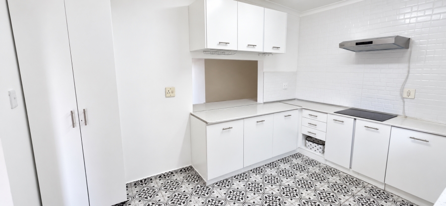To Let 3 Bedroom Property for Rent in Garsfontein Gauteng