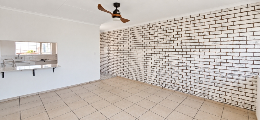 To Let 3 Bedroom Property for Rent in Garsfontein Gauteng