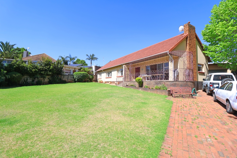3 Bedroom Property for Sale in Cheltondale Gauteng