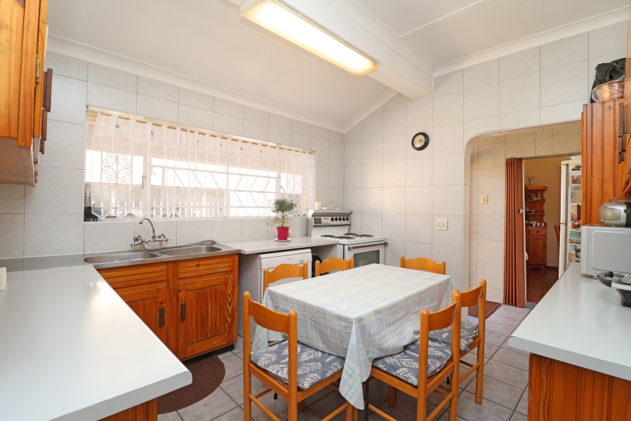 3 Bedroom Property for Sale in Cheltondale Gauteng