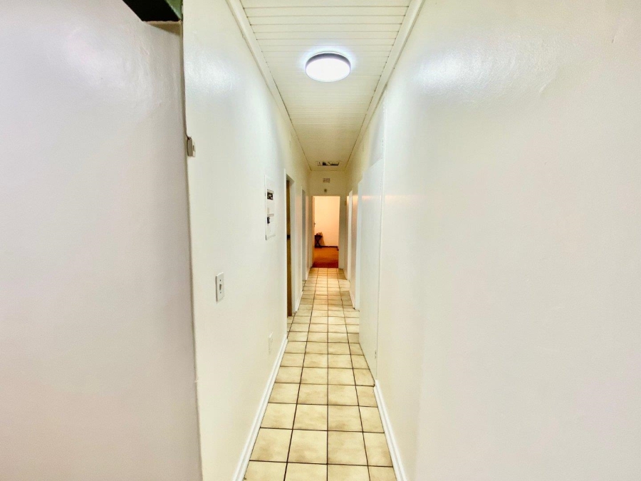 3 Bedroom Property for Sale in Verwoerdpark Gauteng