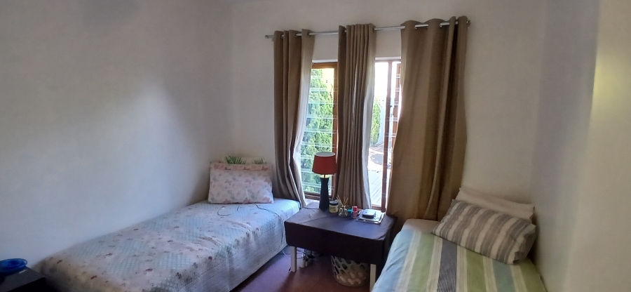 To Let 2 Bedroom Property for Rent in Craighall Park Gauteng