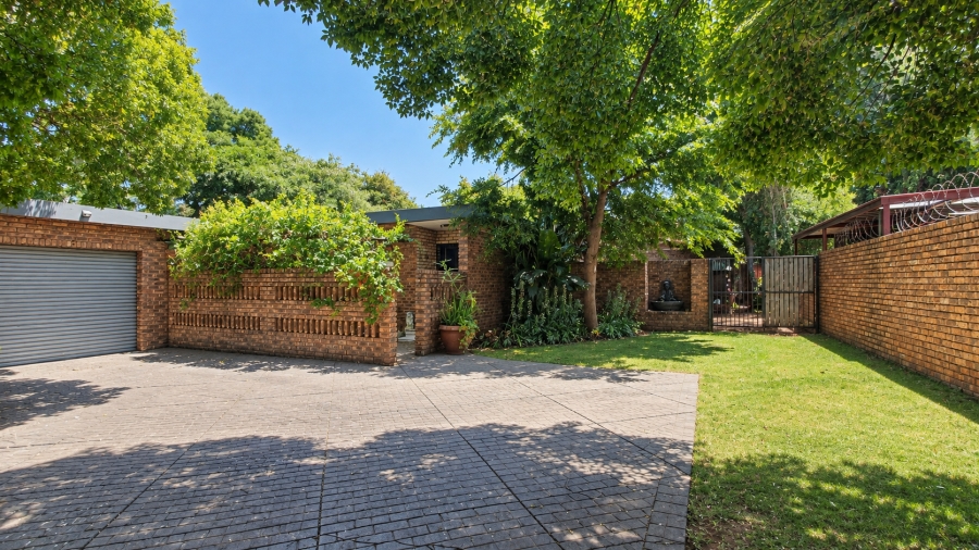 4 Bedroom Property for Sale in Wierda Park Gauteng