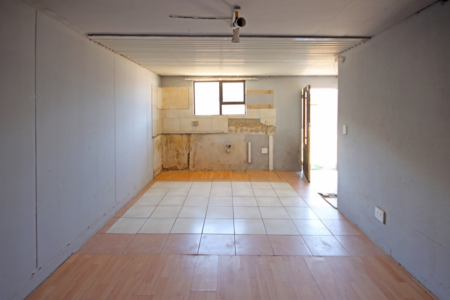 10 Bedroom Property for Sale in Primrose Gauteng