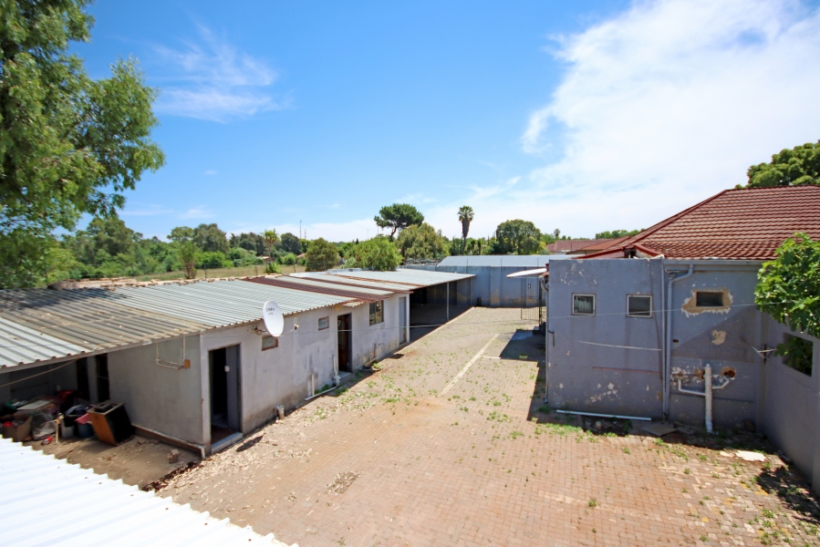 10 Bedroom Property for Sale in Primrose Gauteng