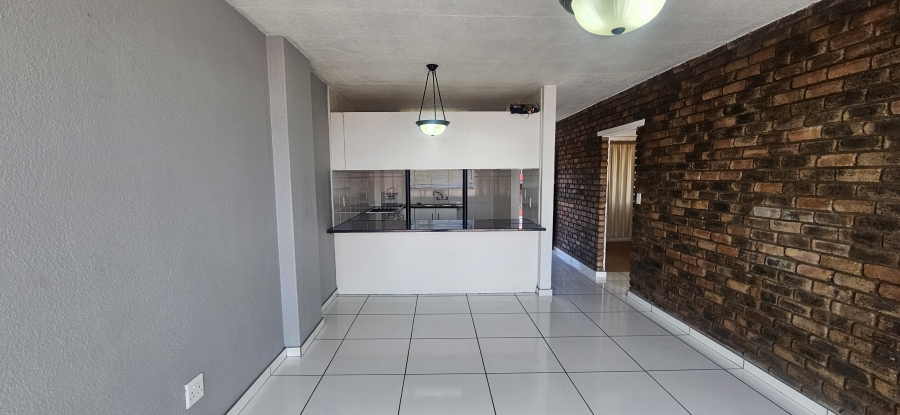 2 Bedroom Property for Sale in New Redruth Gauteng