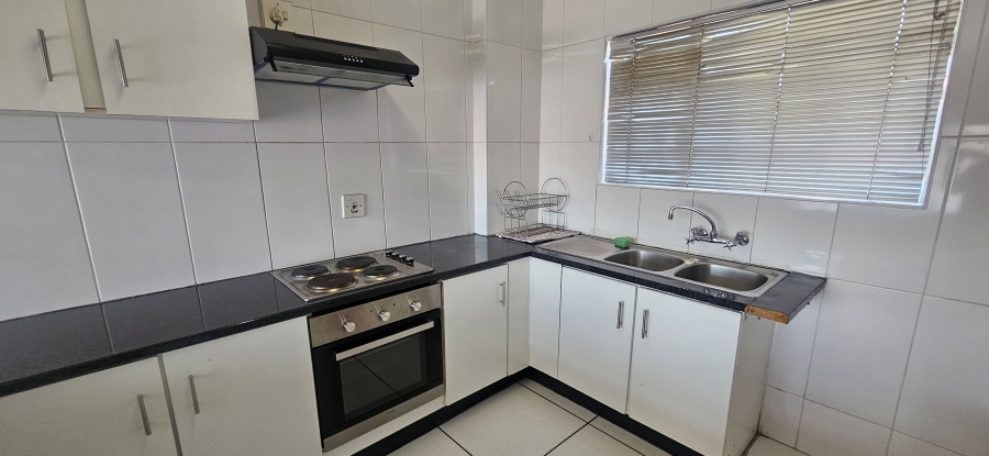 2 Bedroom Property for Sale in New Redruth Gauteng