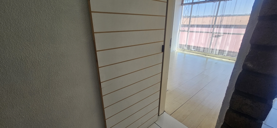 2 Bedroom Property for Sale in New Redruth Gauteng