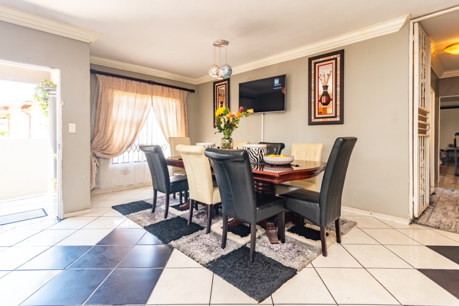 7 Bedroom Property for Sale in Cosmo City Gauteng