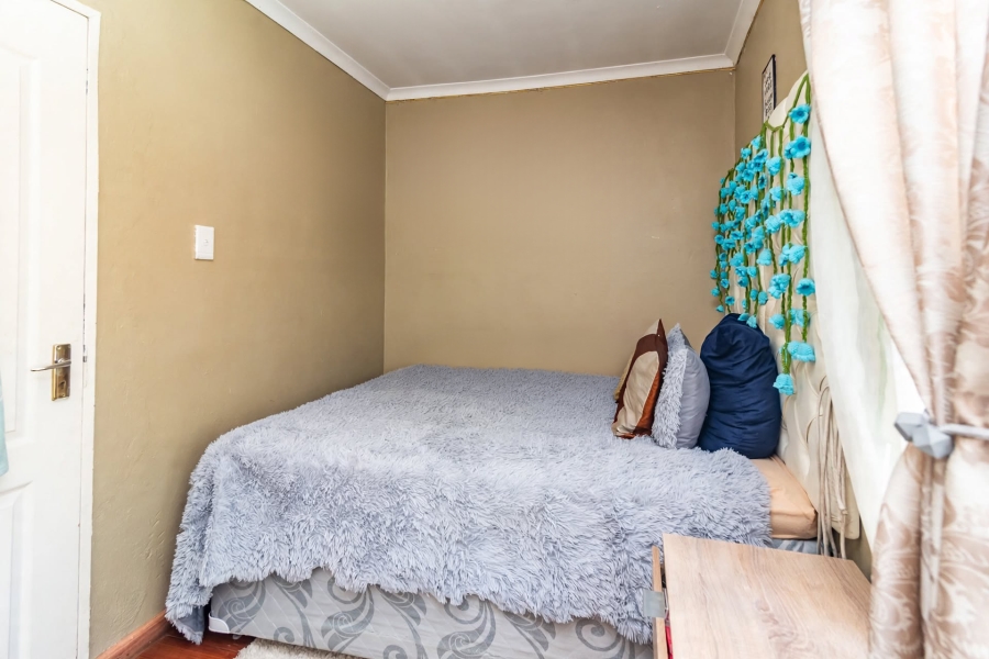 7 Bedroom Property for Sale in Cosmo City Gauteng