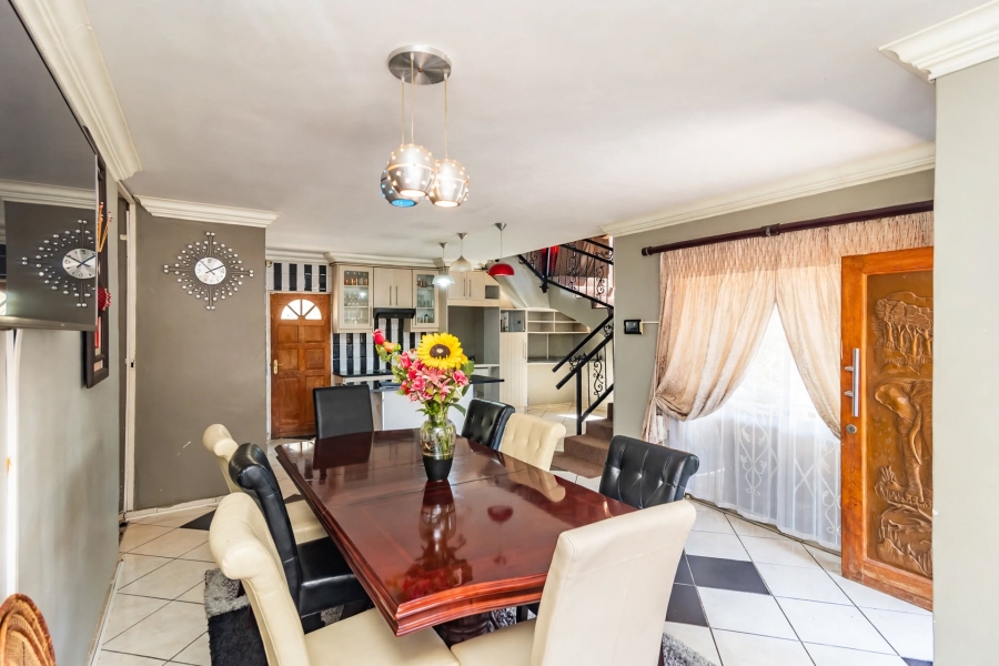 7 Bedroom Property for Sale in Cosmo City Gauteng