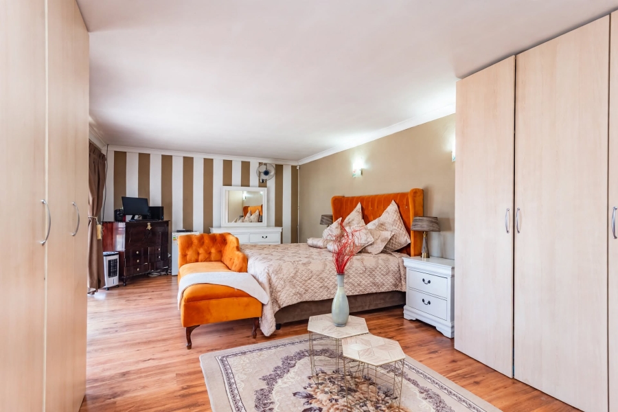 7 Bedroom Property for Sale in Cosmo City Gauteng