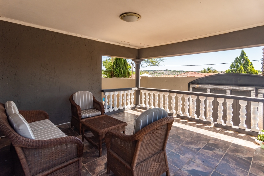 7 Bedroom Property for Sale in Cosmo City Gauteng