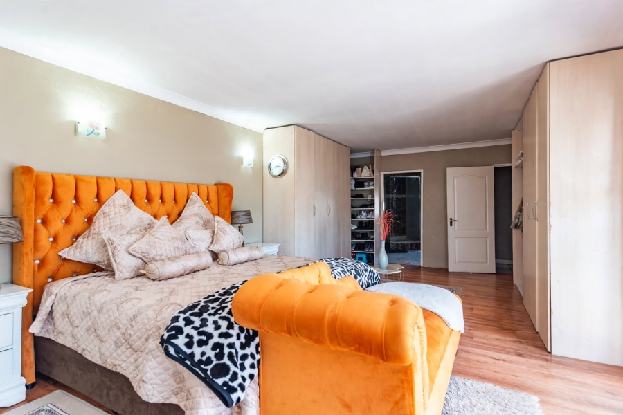 7 Bedroom Property for Sale in Cosmo City Gauteng