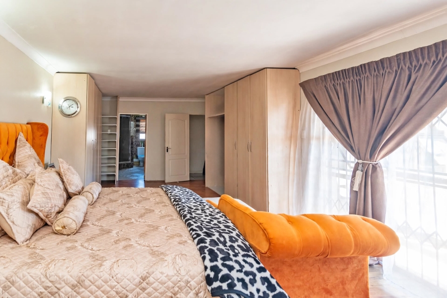 7 Bedroom Property for Sale in Cosmo City Gauteng