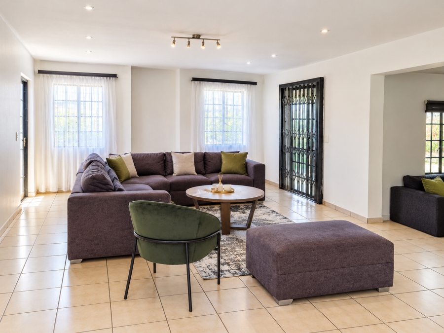4 Bedroom Property for Sale in Halfway Gardens Gauteng