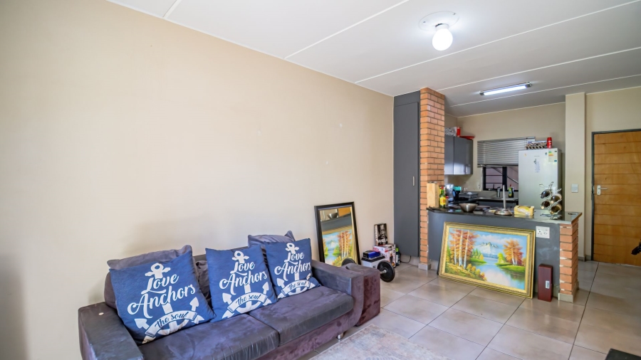 2 Bedroom Property for Sale in Vorna Valley Gauteng