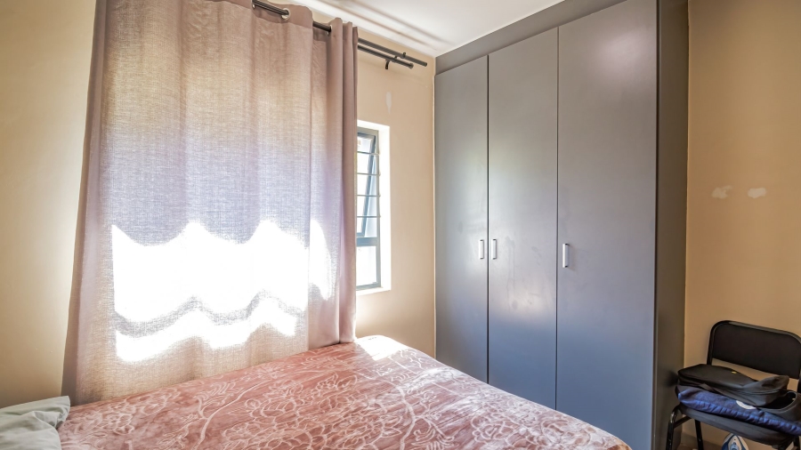 2 Bedroom Property for Sale in Vorna Valley Gauteng