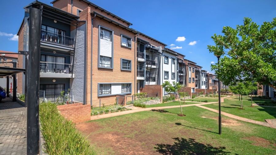 2 Bedroom Property for Sale in Vorna Valley Gauteng