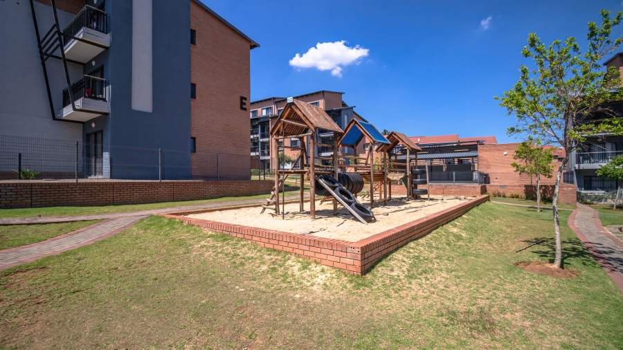 2 Bedroom Property for Sale in Vorna Valley Gauteng