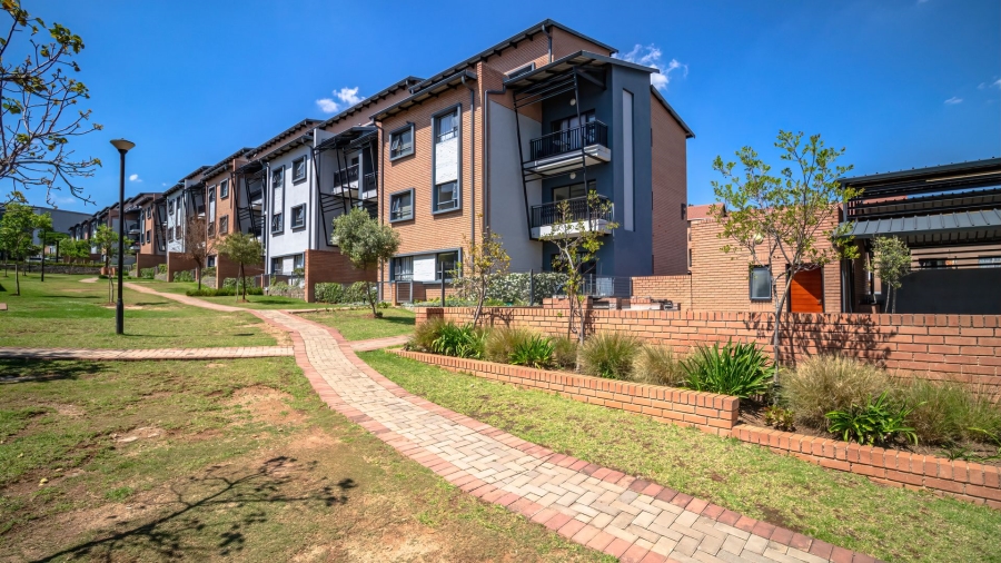 2 Bedroom Property for Sale in Vorna Valley Gauteng