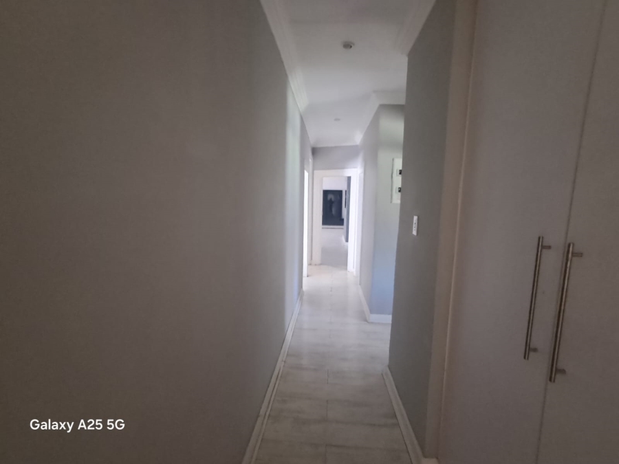 4 Bedroom Property for Sale in Brackendowns Gauteng