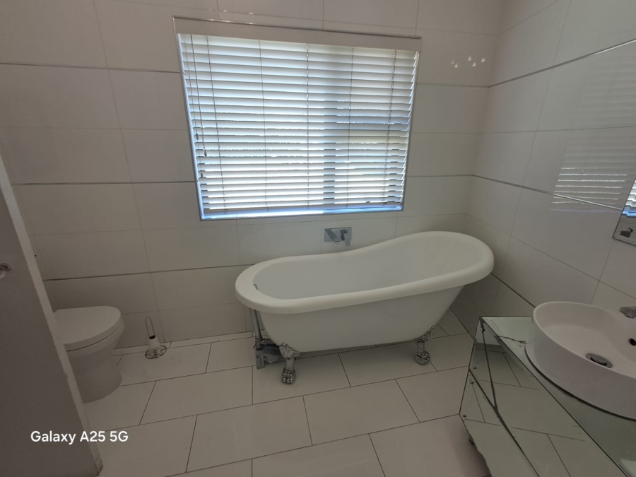 4 Bedroom Property for Sale in Brackendowns Gauteng